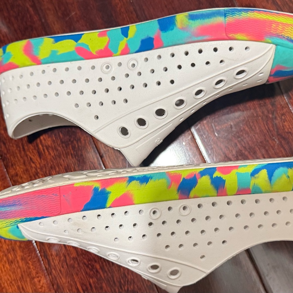 Native Shoes Cream Slip-On Sneakers with Neon Multicolor Trim